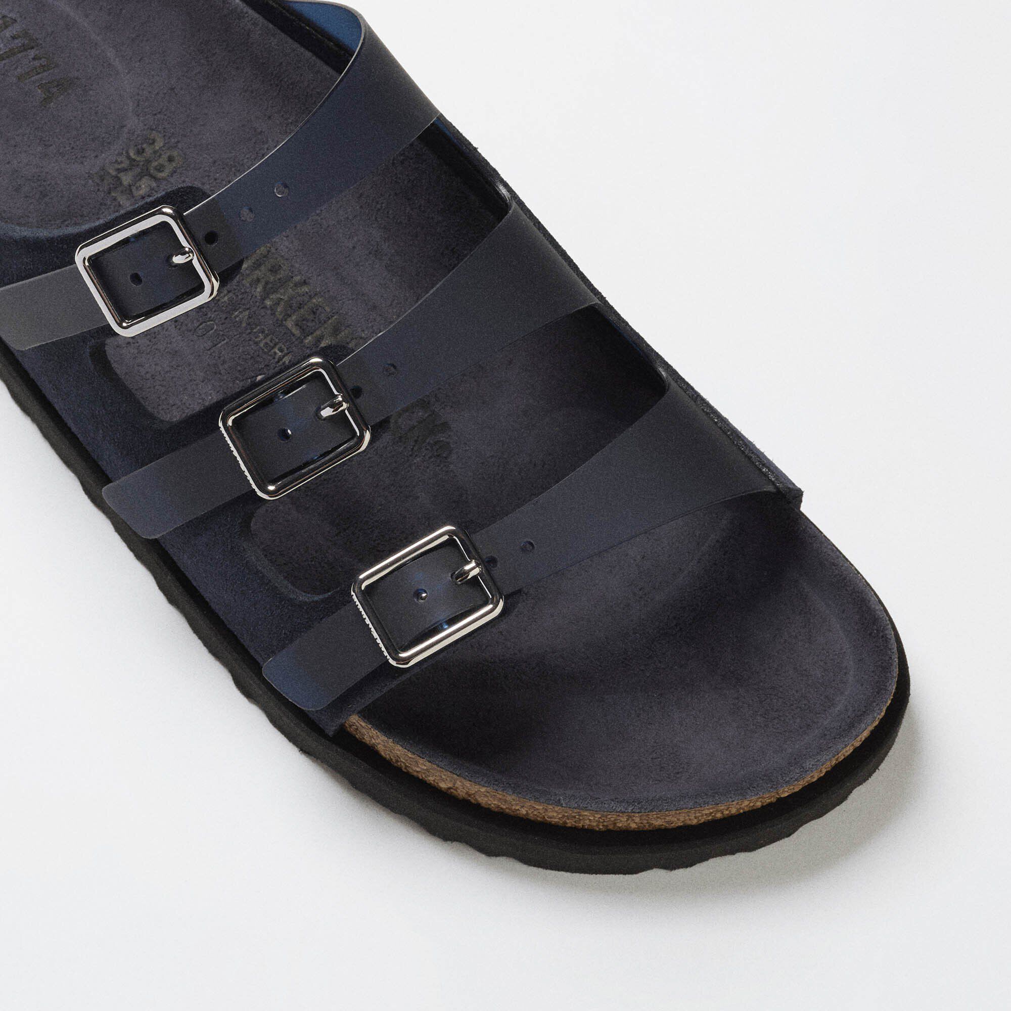 Alternative view of 1774 Florida Milky Synthetik