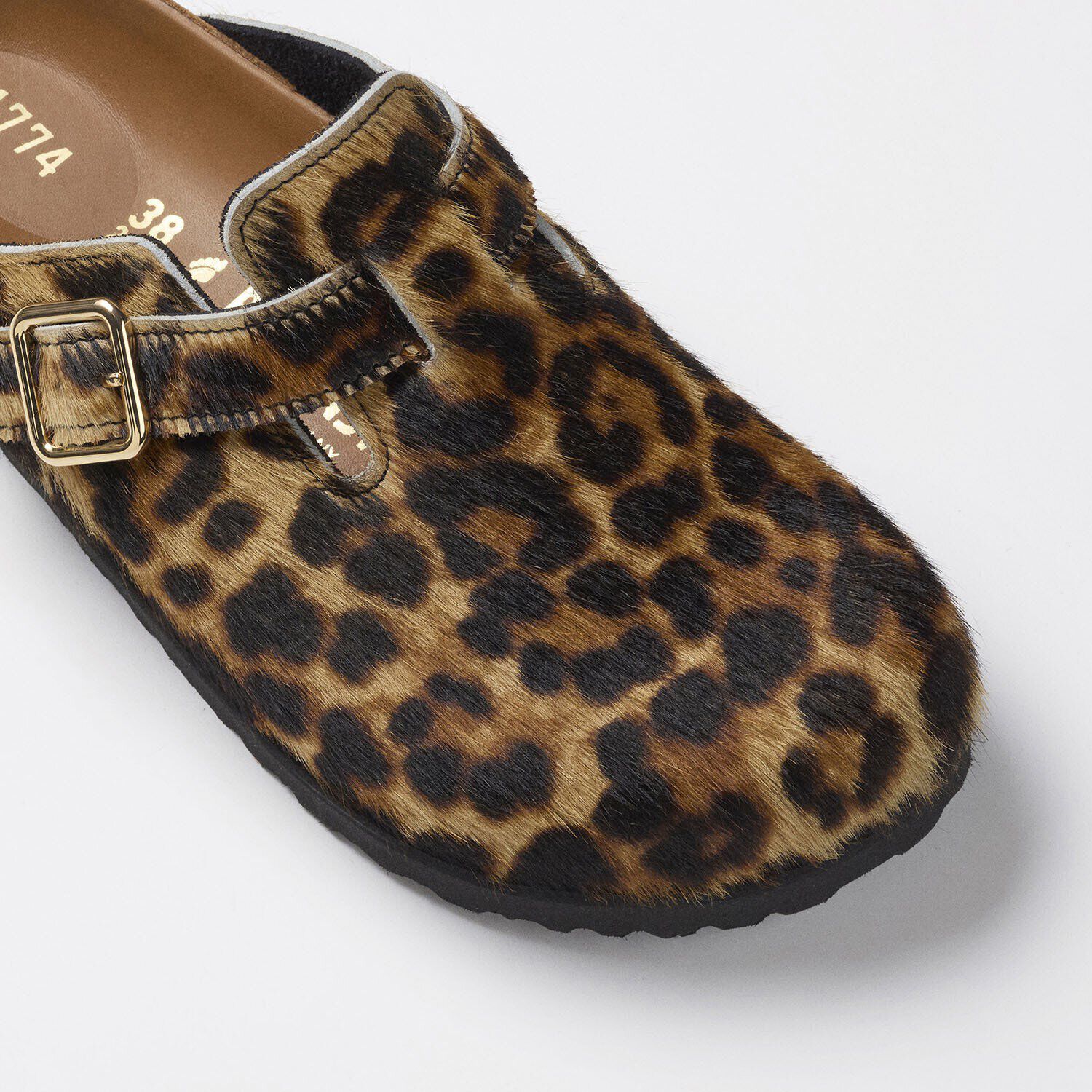 Alternative view of 1774 Boston Leder